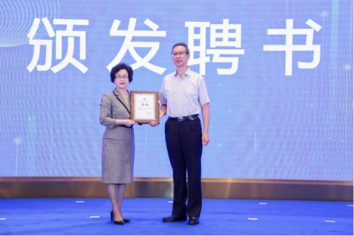 中国文联副主席